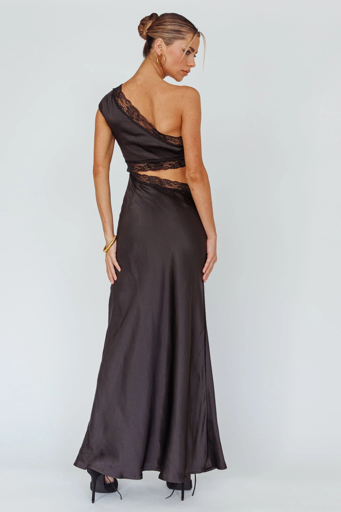 Mahli One-Shoulder Maxi Dress Black - Image 2