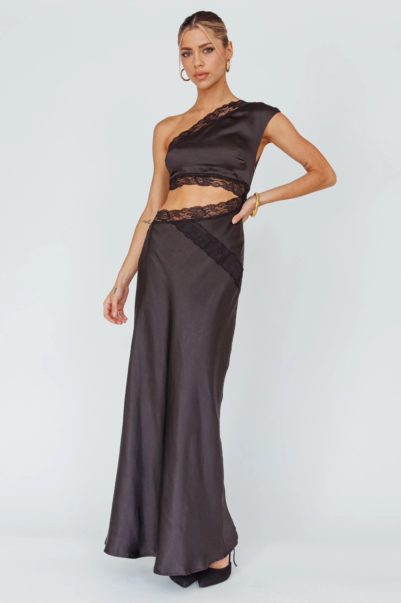 Mahli One-Shoulder Maxi Dress Black - Image 5