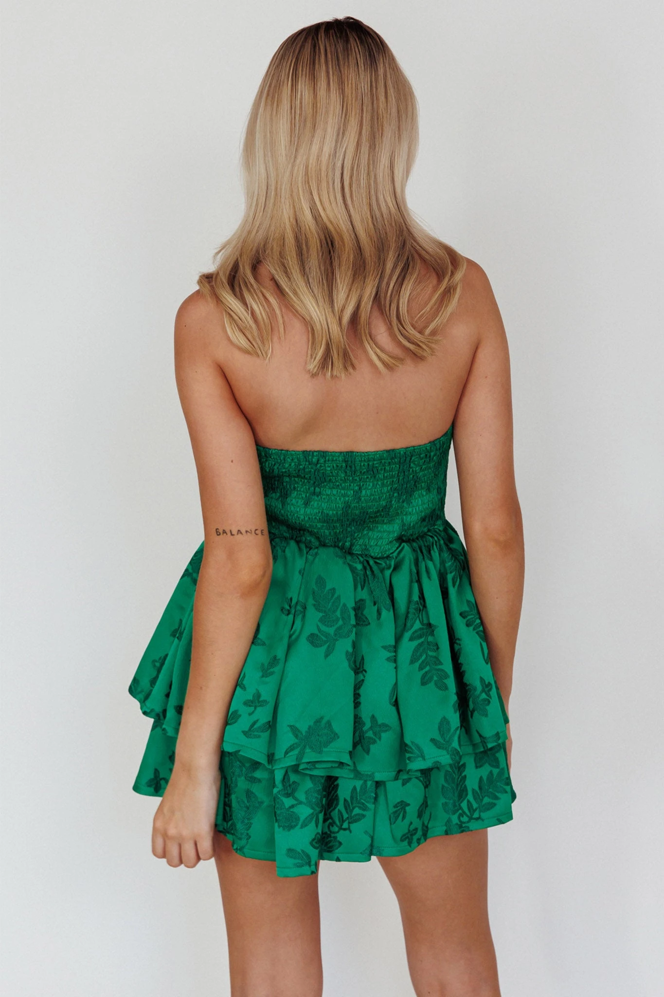 Tylah Keyhole Twist Bust Mini Dress Green - Image 2