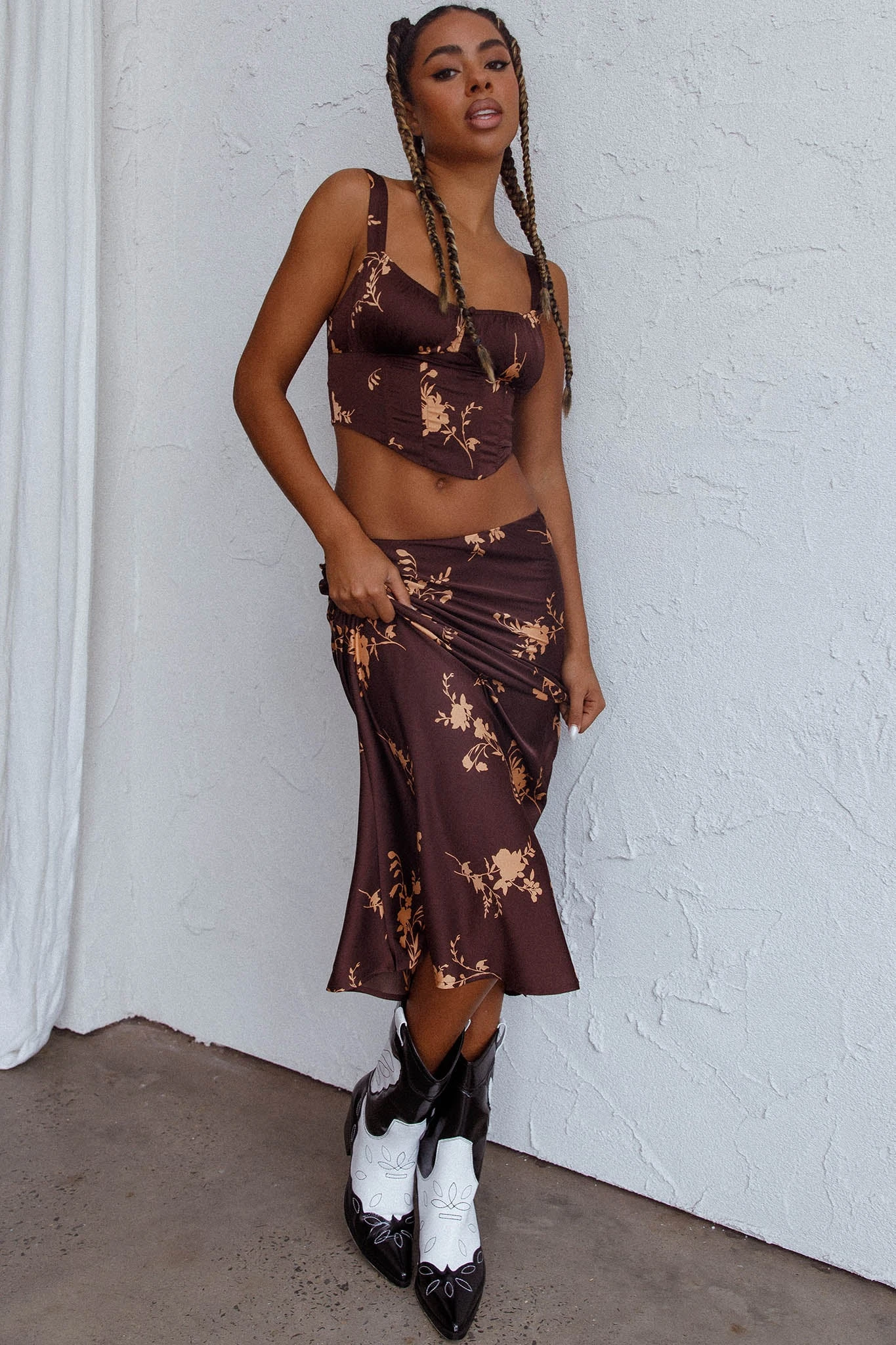Zerah Crop Top Floral Brown - Image 8